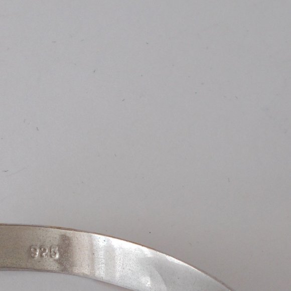 Exquisite Two-Tone .925 Sterling Silver Bracelet - Picture 5 of 7